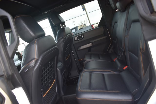 Used 2023 Ford Bronco Badlands w/ Sasquatch Package AWD/4WD image 18