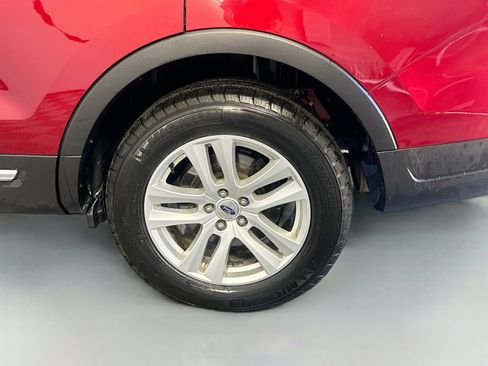 Used 2019 Ford Explorer XLT FWD image 31
