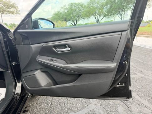 Used 2023 Nissan Sentra SV image 21