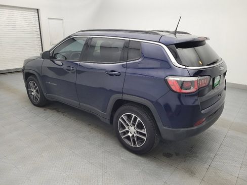 Used 2019 Jeep Compass Latitude w/ Popular Equipment Group FWD image 3