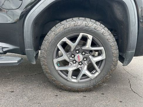 Used 2022 GMC Sierra 1500 SLT w/ SLT Premium Plus Package image 12