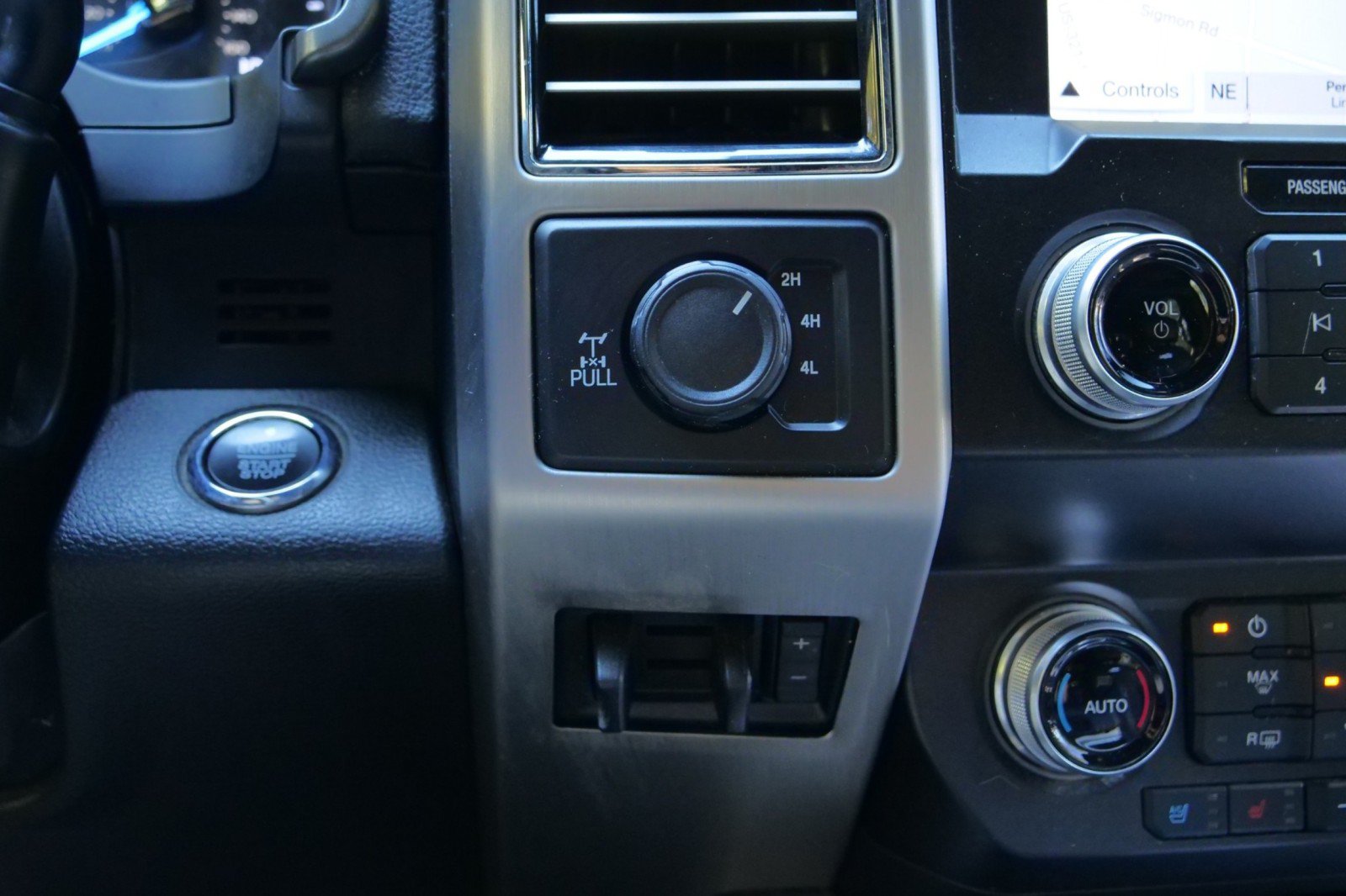 Used 2019 Ford F350 Platinum AWD/4WD image 21