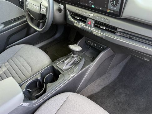 Certified 2025 Kia K4 EX FWD image 12