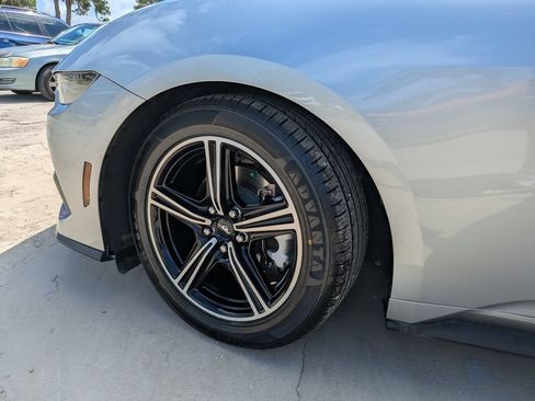 Used 2025 Ford Mustang Premium RWD image 35