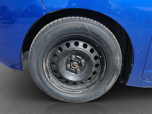 Used 2015 Honda Fit LX image 4