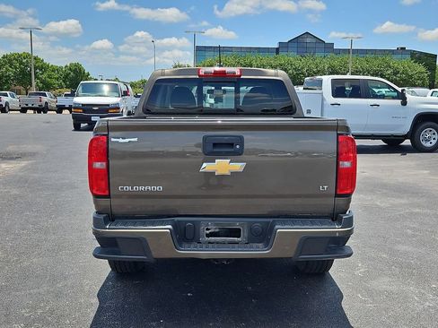 Used 2016 Chevrolet Colorado LT w/ LT Convenience Package RWD image 5