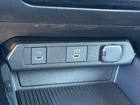 New 2026 Toyota Prius Plug-In Hybrid w/ Limited Premium Package FWD image 19