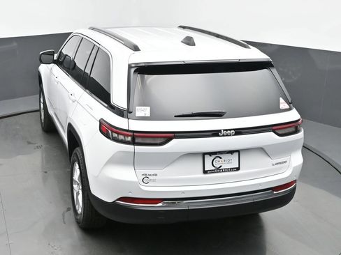 New 2025 Jeep Grand Cherokee Laredo X w/ Luxury Tech Group I image 39