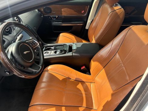 Used 2016 Jaguar XJ Supercharged image 5
