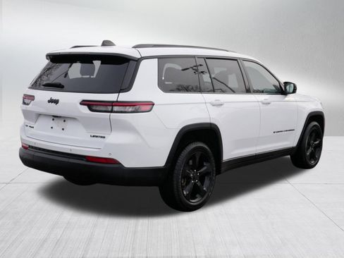 Used 2023 Jeep Grand Cherokee L Limited w/ Black Appearance Package image 7