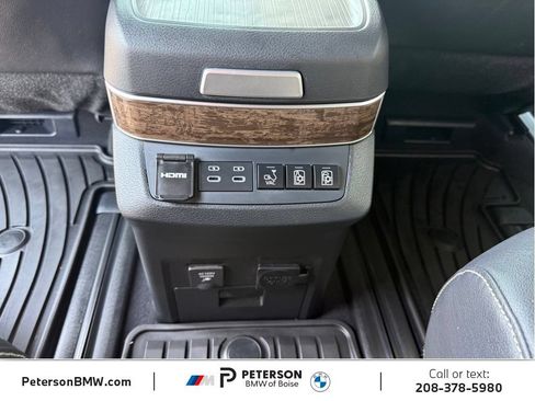 Used 2026 Toyota Sienna Platinum AWD/4WD image 19