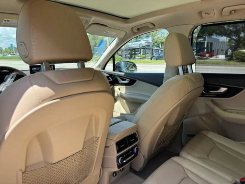 Used 2019 Audi Q7 3.0T Prestige AWD/4WD image 15