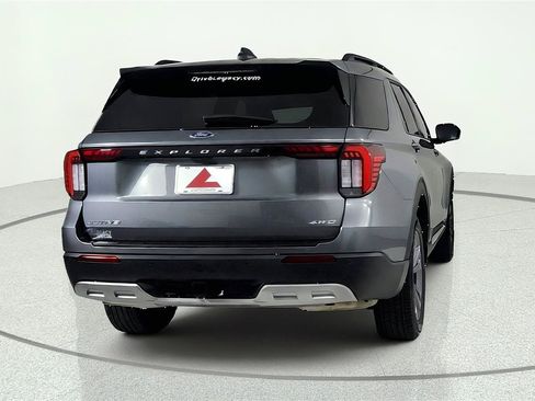 Used 2025 Ford Explorer Active w/ Active Comfort Package AWD/4WD image 6