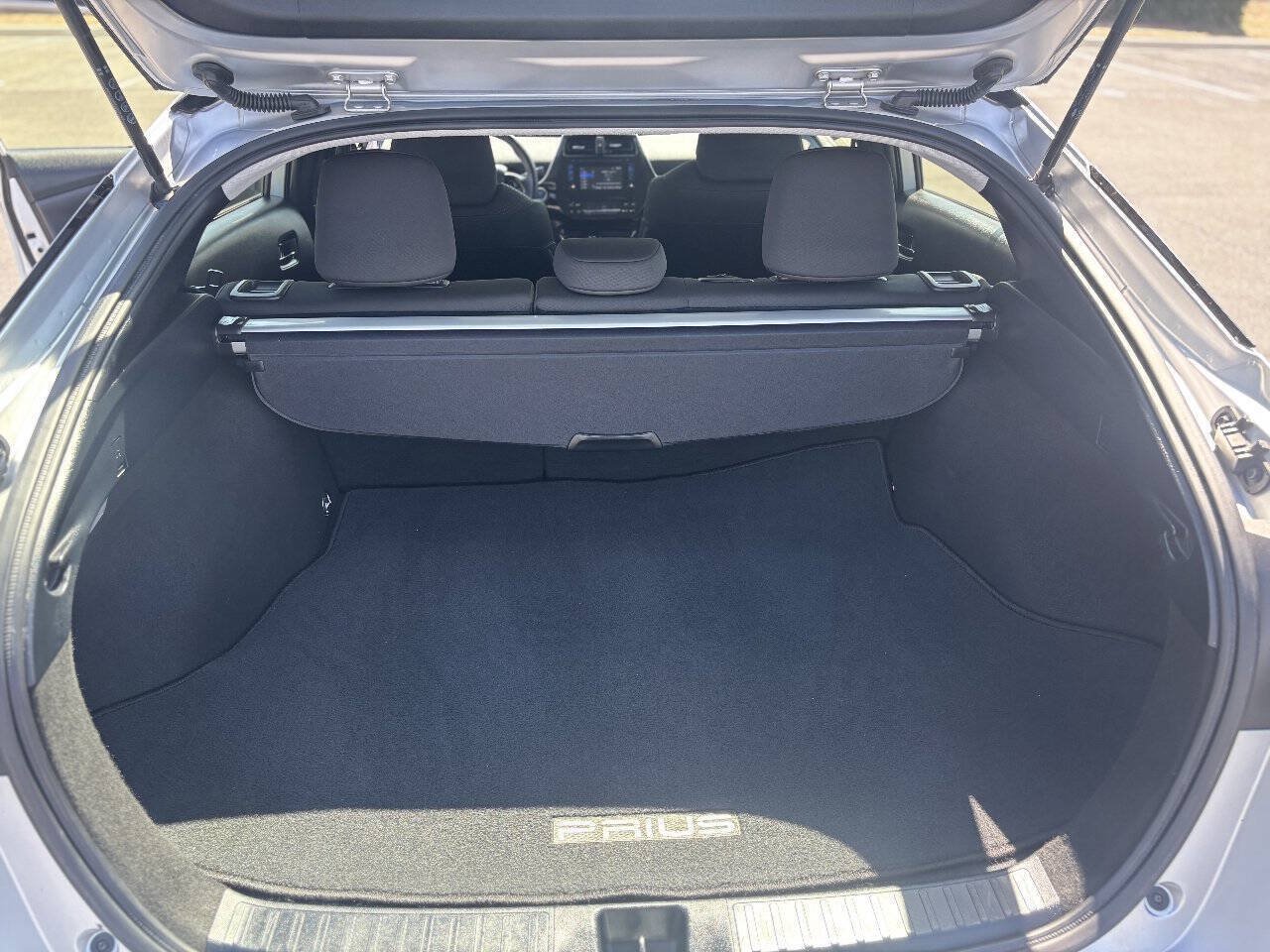 Used 2019 Toyota Prius LE w/ Carpet Mat Package FWD image 24