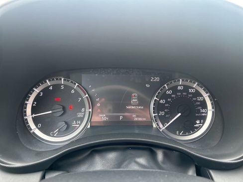 Used 2023 Toyota Highlander LE image 8