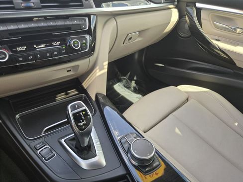 Used 2018 BMW 340i xDrive Sedan w/ Premium Package AWD/4WD image 21