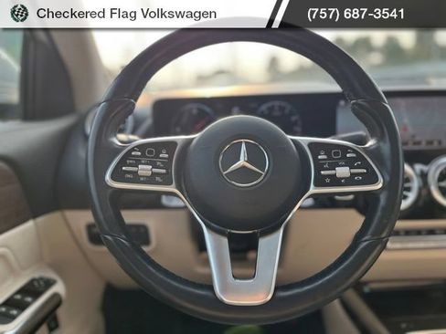 Used 2023 Mercedes-Benz GLA 250 4MATIC image 37