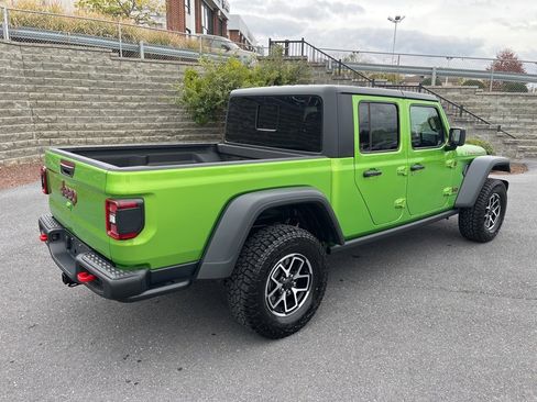 New 2025 Jeep Gladiator Rubicon w/ Convenience Group image 9