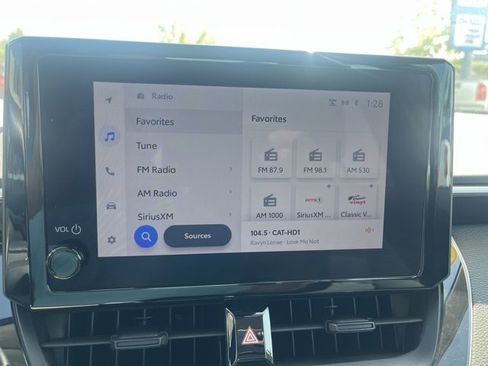 Used 2023 Toyota Corolla LE image 21