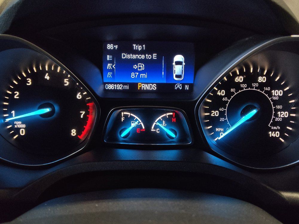 Used 2017 Ford Escape Titanium FWD image 23