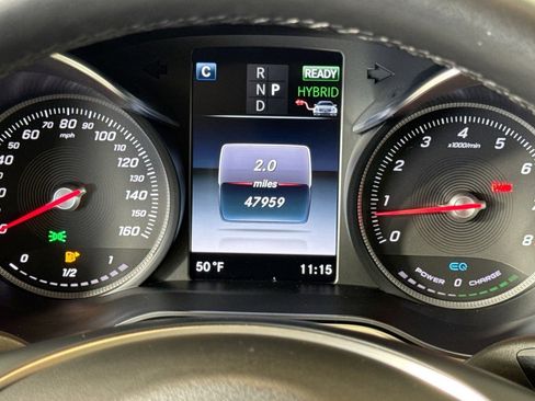 Used 2019 Mercedes-Benz GLC 350e 4MATIC image 12