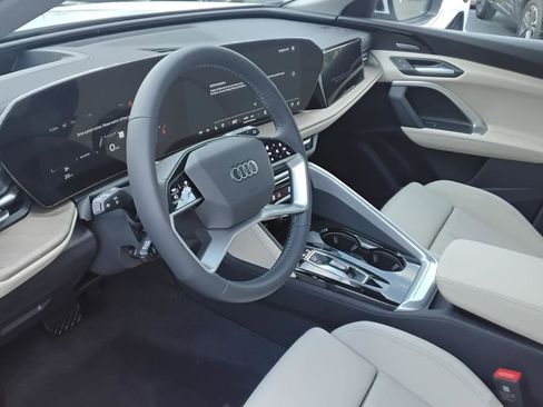 New 2025 Audi Q5 Prestige image 14