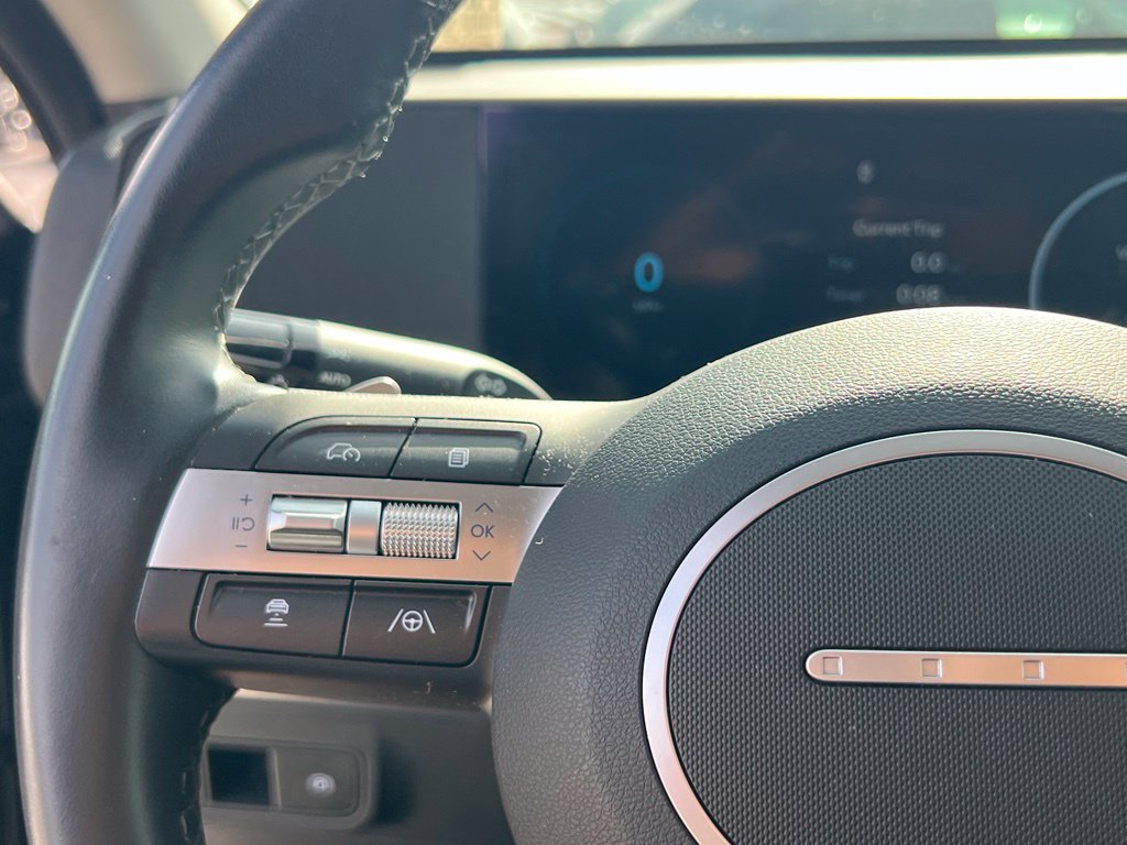 Certified 2024 Hyundai Kona SEL FWD image 23