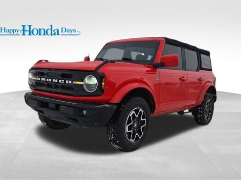 Used 2023 Ford Bronco Outer Banks image 7