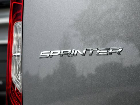 New 2025 Mercedes-Benz Sprinter 2500 image 9