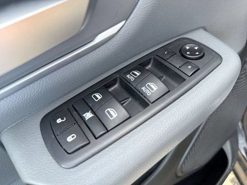 Used 2021 RAM 1500 Big Horn AWD/4WD image 13
