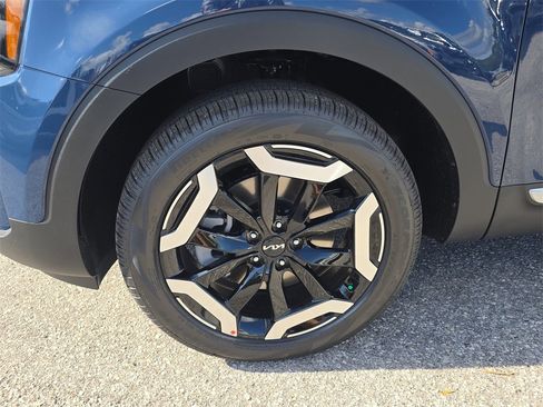 New 2025 Kia Telluride EX image 38