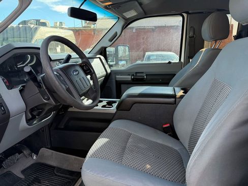 Used 2016 Ford F250 XLT w/ XLT Interior Package AWD/4WD image 14