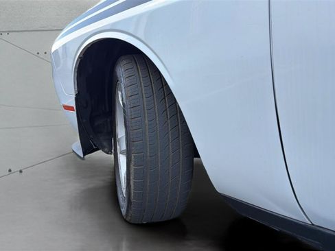 Used 2013 Dodge Challenger SXT RWD image 30