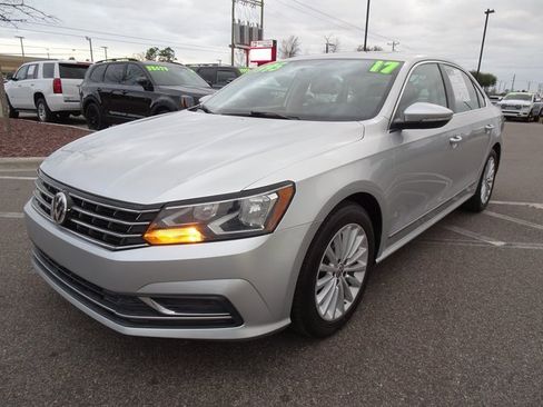 Used 2017 Volkswagen Passat 1.8T SE image 8