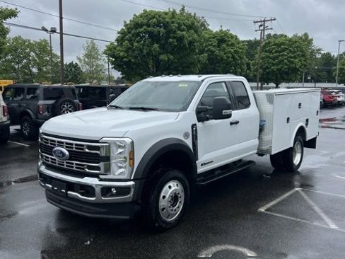 New 2025 Ford F450 XLT w/ XLT Value Package image 2