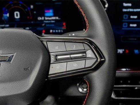 Used 2026 Chevrolet Traverse RS image 13