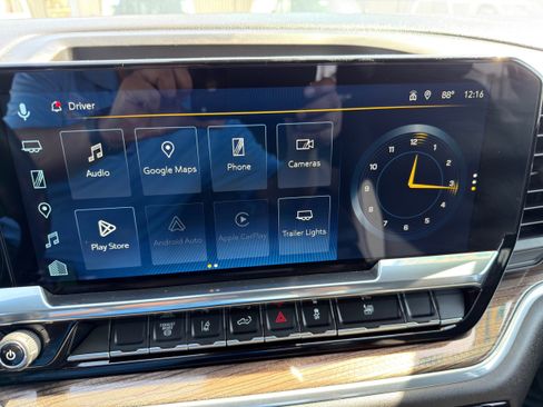 Used 2025 Chevrolet Silverado 2500 LT w/ Convenience Package image 32