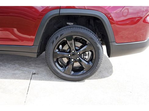 Used 2023 Jeep Grand Cherokee L Limited w/ Luxury Tech Group II image 31