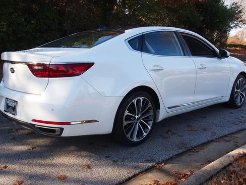 Used 2019 Kia Cadenza Technology image 7