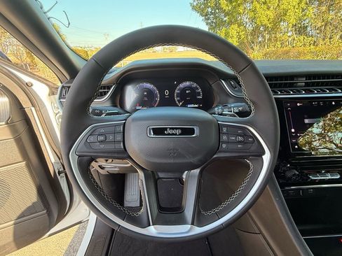 New 2026 Jeep Grand Cherokee Laredo RWD image 20