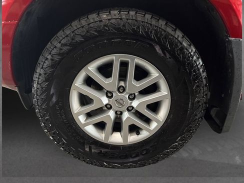 Used 2016 Nissan Frontier SV w/ SV Value Truck Package image 11