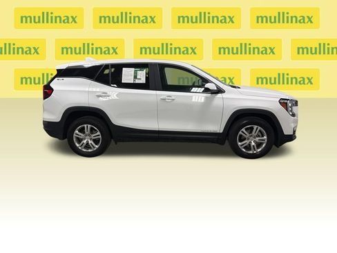 Used 2024 GMC Terrain SLE AWD/4WD image 21