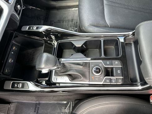 Certified 2023 Kia Sorento SX AWD/4WD image 21
