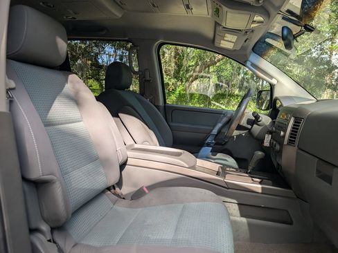 Used 2005 Nissan Titan SE w/ (W01) Utility Bed Pkg RWD image 14