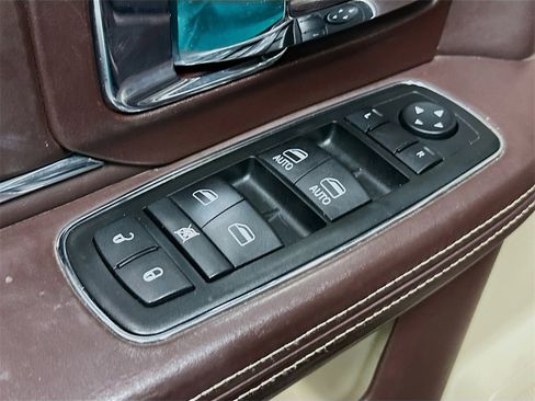 Used 2014 RAM 2500 Longhorn w/ Cold Weather Group image 18