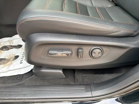 Used 2025 Honda CR-V Sport Touring image 6
