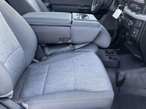 Used 2023 Ford F150 XL w/ Trailer Tow Package image 8