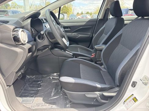 Certified 2025 Nissan Versa SV w/ Trunk Package image 28
