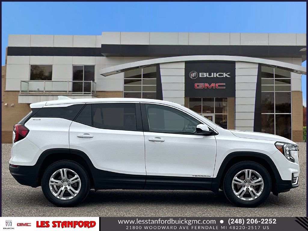 Certified 2023 GMC Terrain SLE FWD image 7