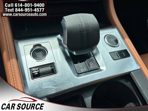 Used 2026 Jaguar F-PACE R-Dynamic S AWD/4WD image 19